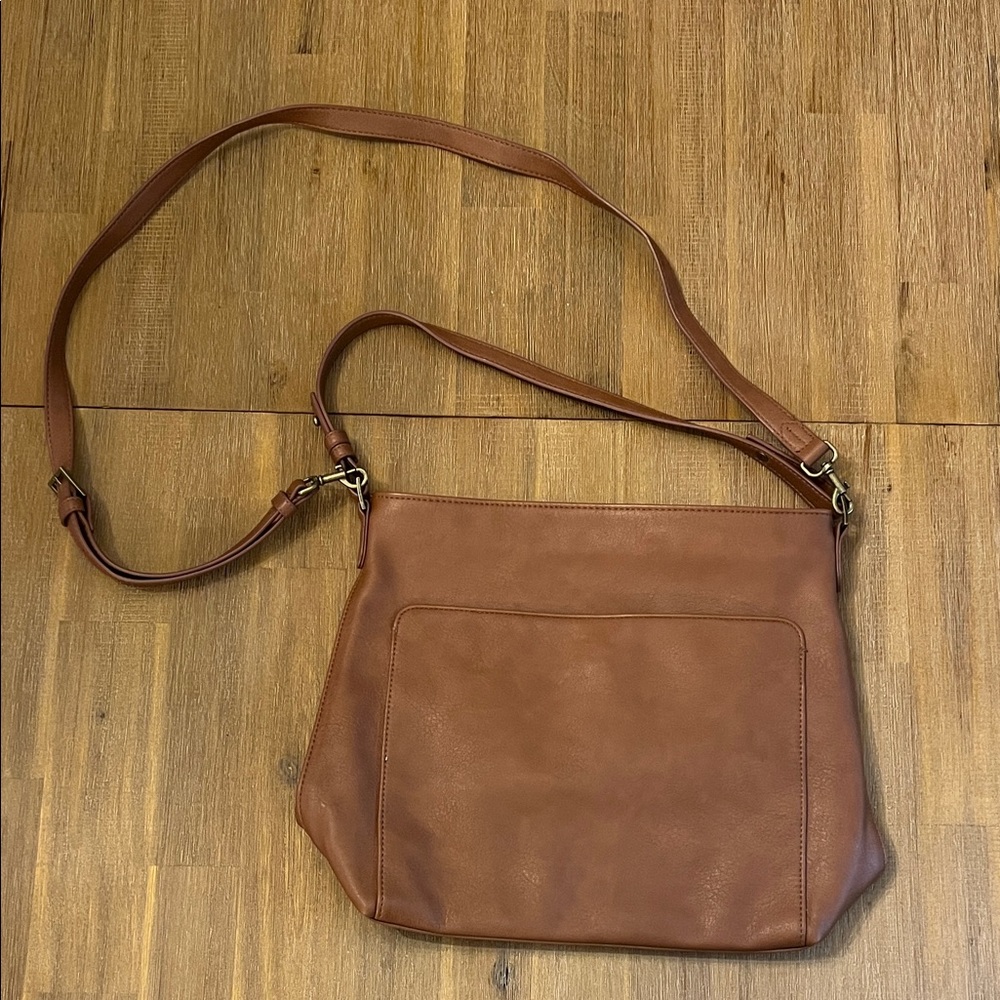 Elegant Brown Leather Shoulder Bag